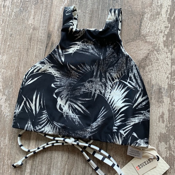 Billabong Other - 🔥🔥BILLABONG - ISLAND HI NECK BIKINI TOP🔥🔥